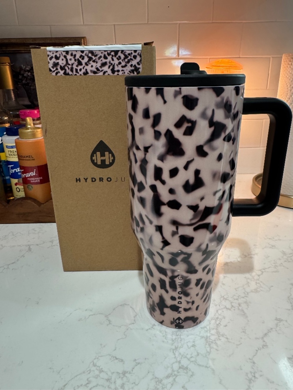 Hydrojug 40oz Rylee Arnold blonde tortoise